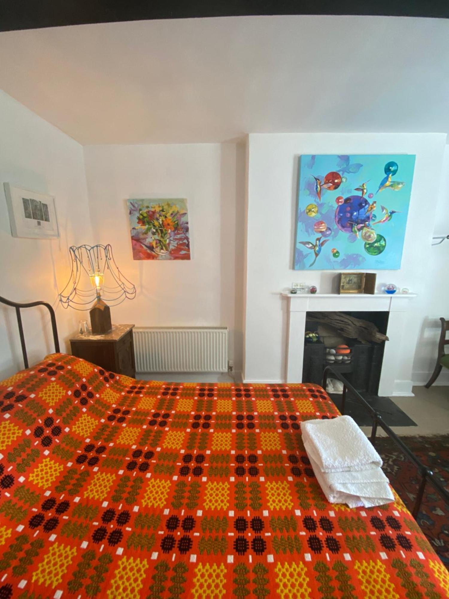 Court Robert Art House B&B Raglan Zimmer foto