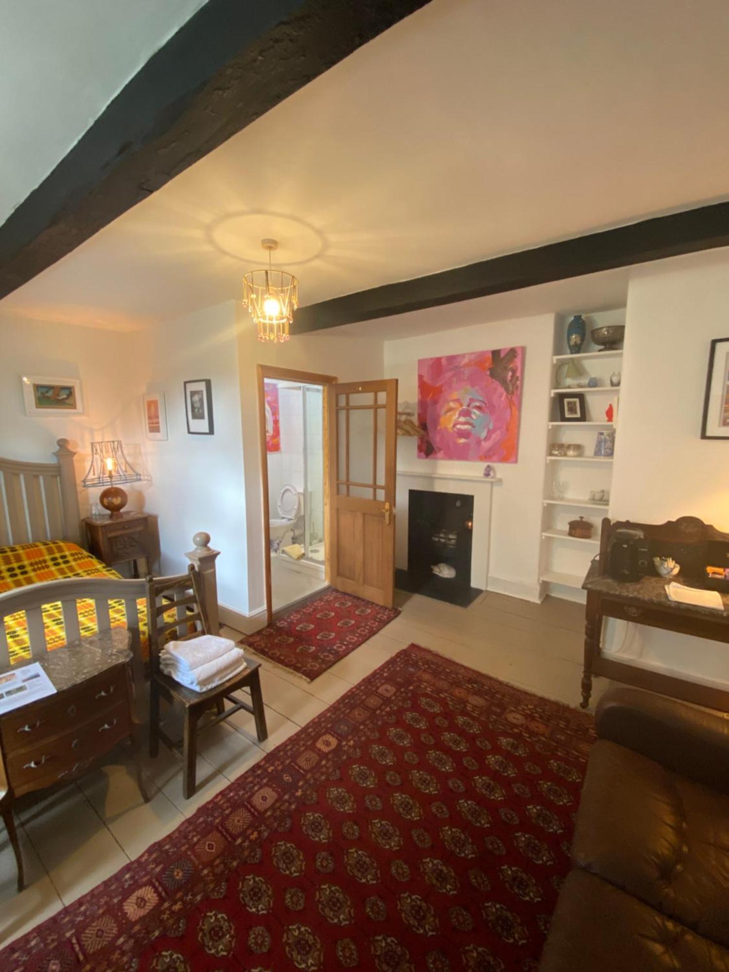Court Robert Art House B&B Raglan Zimmer foto