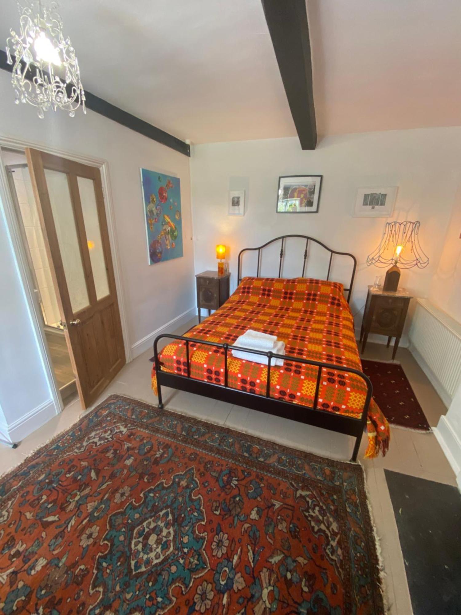 Court Robert Art House B&B Raglan Zimmer foto